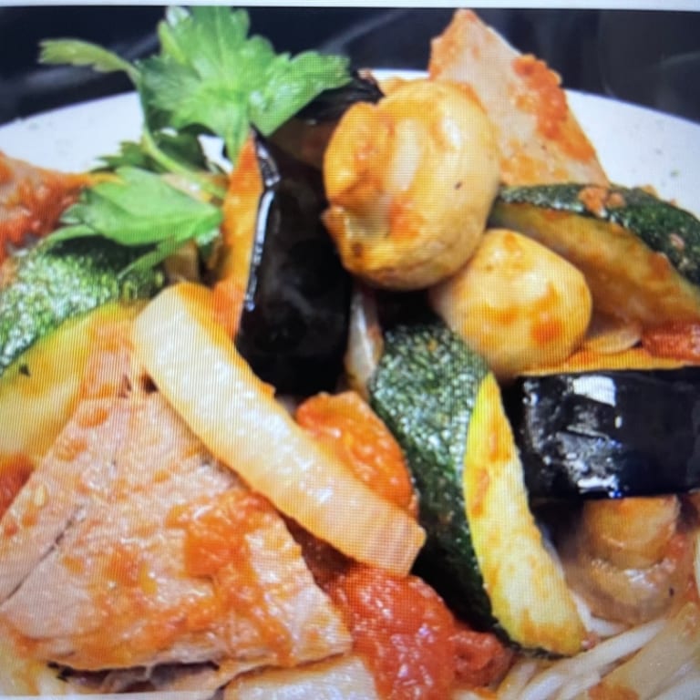 Savor Your Lunch with Greek Flavors